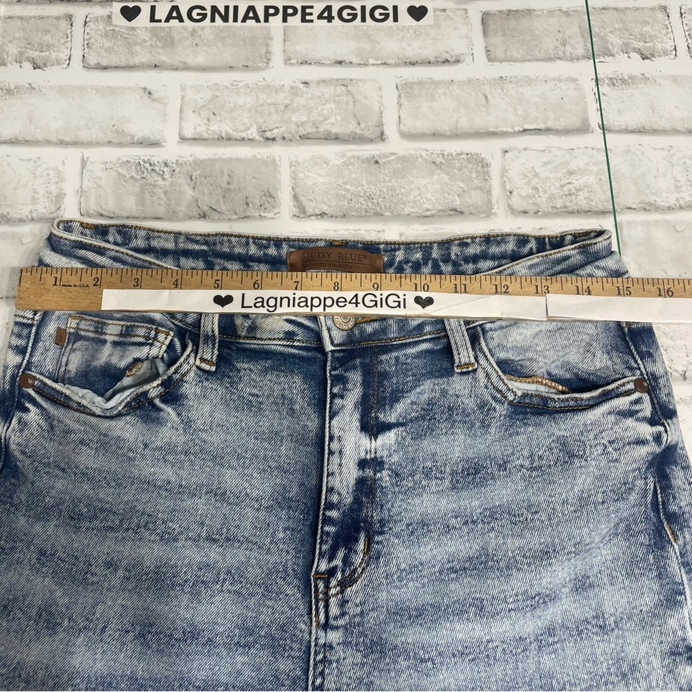 Judy Blue High Waist Mineral Wash Raw Hem Wide Leg Jeans. Size 13. Inseam 27” - Picture 11 of 15